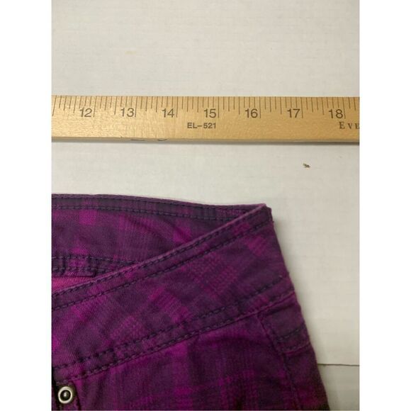 Plaid Patterned Jeans - Picture 6 of 7